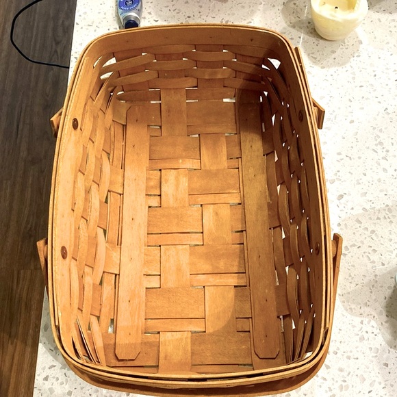 Longaberger handmade basket with handles - Picture 3 of 7